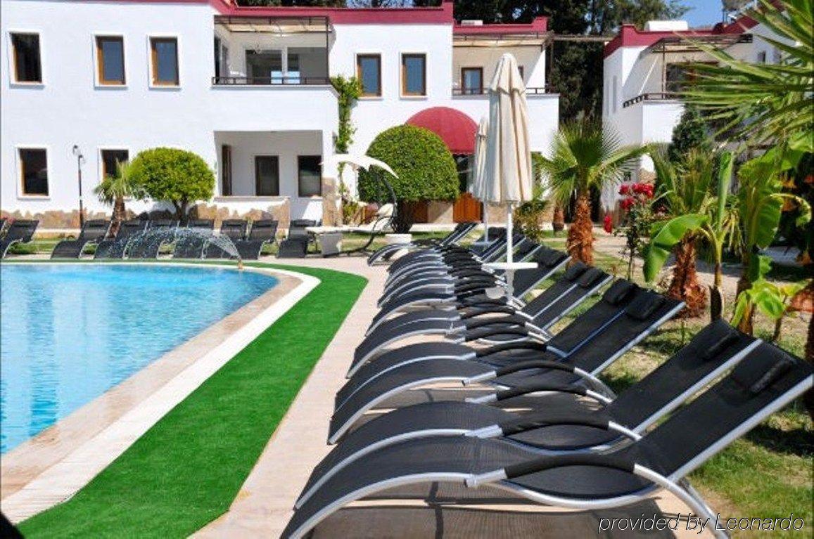 Club Cherry Hotel & Family Suites Turgutreis Facilities photo